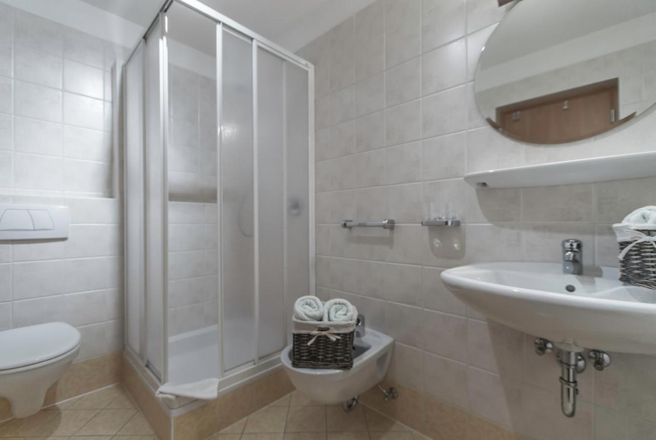 Haeuslerhof Apartment Olang Bagian luar foto